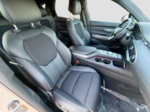 Used 2024 Genesis GV70 2.5T w/ Sport Prestige Package image 15