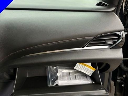 Used 2023 Chevrolet Traverse RS w/ LPO, Floor Liner Package AWD/4WD image 33