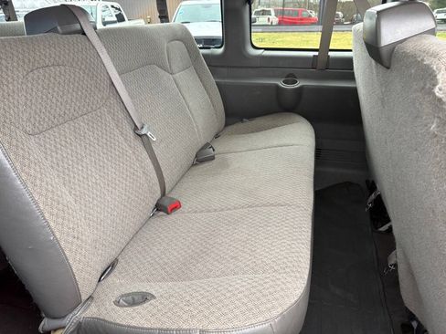 Used 2020 Chevrolet Express 3500 LS RWD image 14
