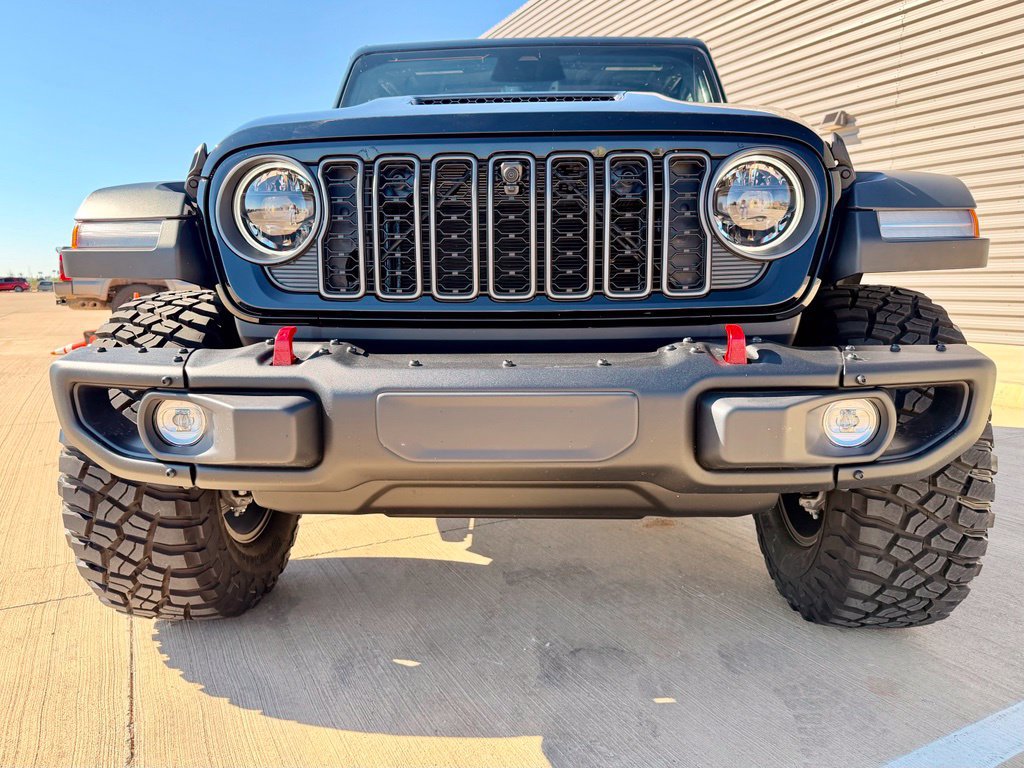 Used 2026 Jeep Wrangler Rubicon w/ Steel Bumper Group AWD/4WD image 10