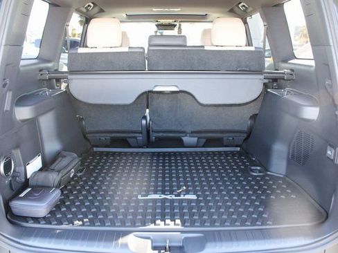 Certified 2025 Lexus GX 550 image 8