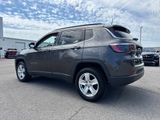 Used 2022 Jeep Compass Latitude image 3