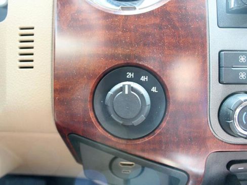 Used 2011 Ford F450 King Ranch w/ FX4 Off Road Pkg image 38