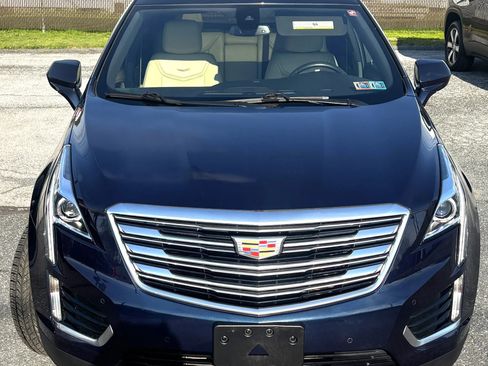 Used 2017 Cadillac XT5 Luxury w/ Driver Awareness Package AWD/4WD image 2