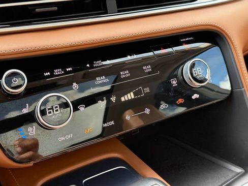 Used 2023 INFINITI QX60 Sensory AWD/4WD image 27
