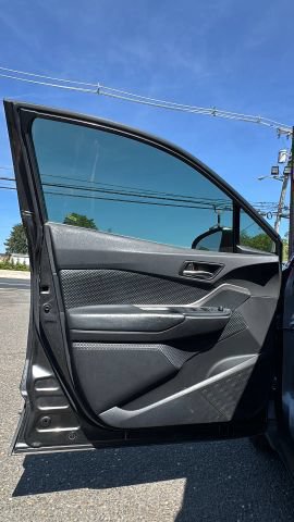Used 2021 Toyota C-HR LE FWD image 9