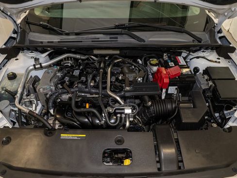 Used 2020 Nissan Sentra SR image 18