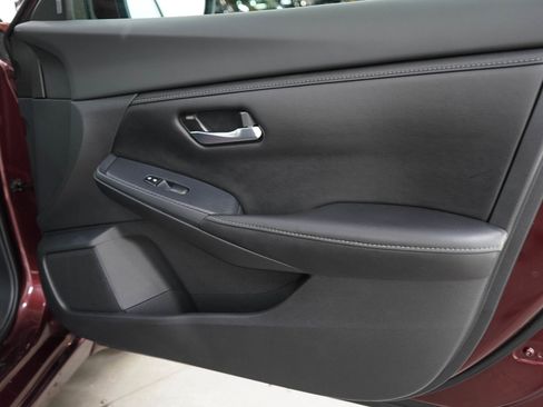 Used 2022 Nissan Sentra SV w/ All-Weather Package FWD image 11