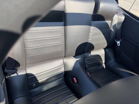 Used 2006 Ford Mustang GT Premium image 29