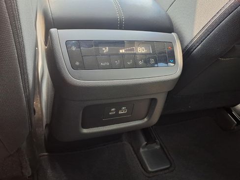 Used 2024 Nissan Pathfinder SV w/ SV Premium Package AWD/4WD image 16