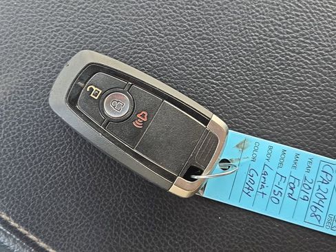 Used 2019 Ford F150 Lariat image 32