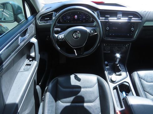 Used 2019 Volkswagen Tiguan SEL Premium image 5
