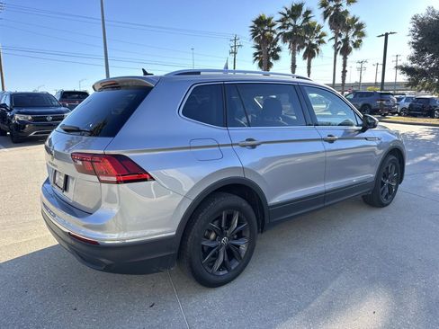Used 2024 Volkswagen Tiguan SE image 5