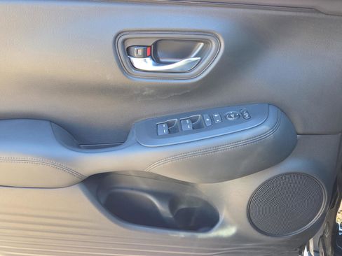 Certified 2023 Honda HR-V LX image 23