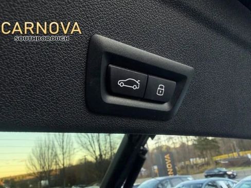 Used 2025 BMW X6 xDrive40i image 9