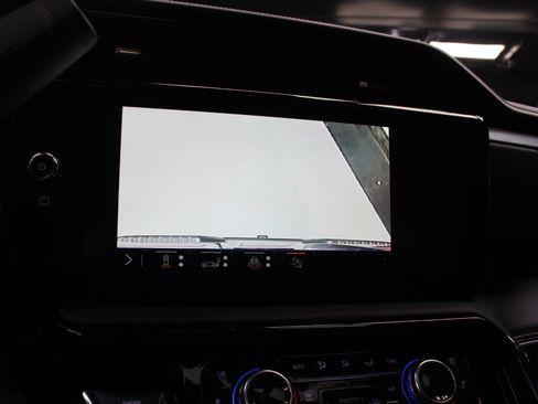 Used 2024 GMC Sierra 2500 AT4X image 67