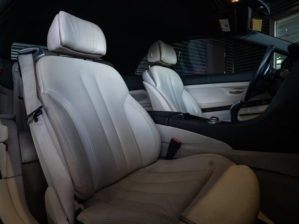 Used 2012 BMW 650i Convertible RWD image 28
