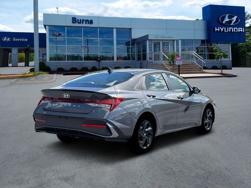 New 2026 Hyundai Elantra Sport FWD image 7