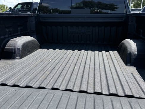 Used 2021 GMC Sierra 1500 SLT RWD image 28