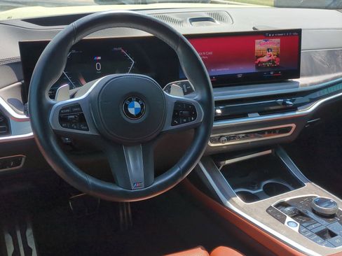 Certified 2023 BMW X7 xDrive40i w/ Executive Package image 29
