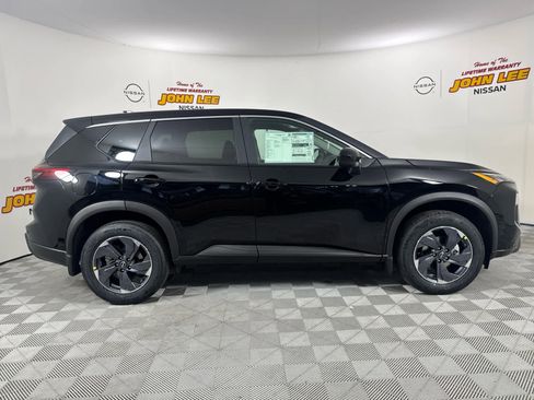 New 2026 Nissan Rogue SV image 7