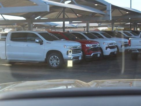 Used 2022 GMC Yukon XL Denali w/ Denali Premium Package image 31