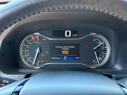 Used 2016 Honda Pilot Touring image 32