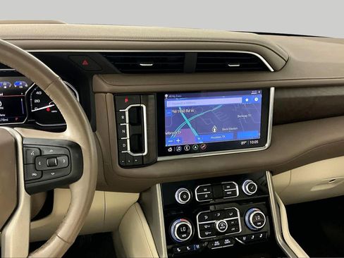 Used 2021 GMC Yukon XL Denali w/ Denali Premium Package RWD image 7