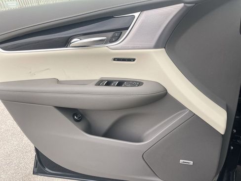 Used 2024 Cadillac XT6 Premium Luxury w/ LPO, Floor Liner Package AWD/4WD image 35