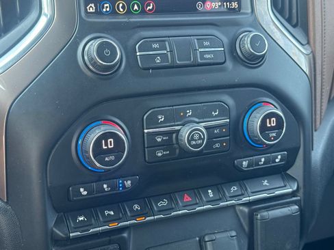 Used 2020 Chevrolet Silverado 1500 High Country w/ Technology Package AWD/4WD image 24