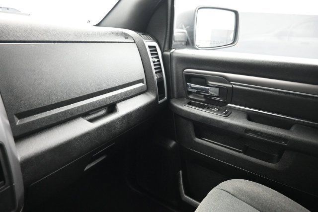 Used 2022 RAM 1500 Warlock AWD/4WD image 8
