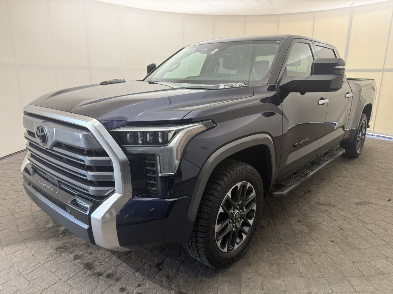 Used 2023 Toyota Tundra Limited AWD/4WD image 3