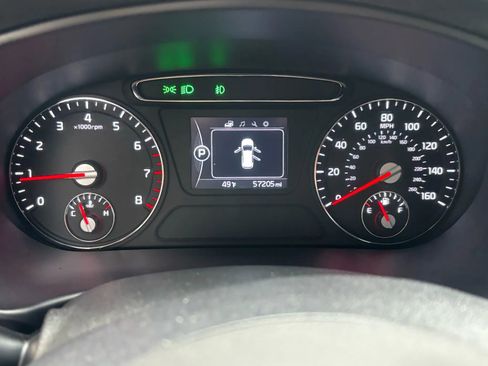 Used 2017 Kia Sorento EX image 12