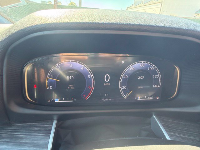 Used 2024 Jeep Wagoneer L Series II RWD image 15