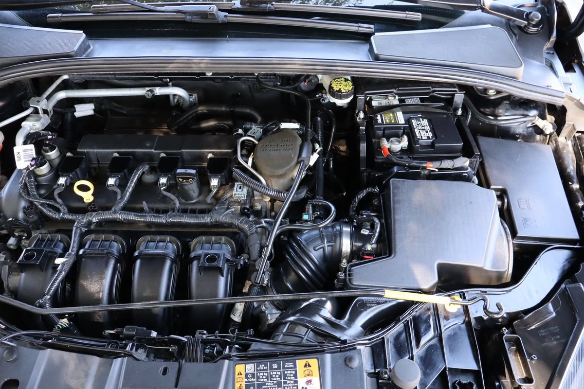 Used 2016 Ford Focus SE w/ Equipment Group 201A FWD image 41