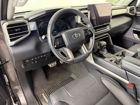 Used 2022 Toyota Tundra Limited w/ TRD Off-Road Package AWD/4WD image 4