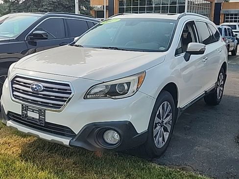 Used 2017 Subaru Outback 2.5i Touring w/ Popular Package #5A AWD/4WD image 1