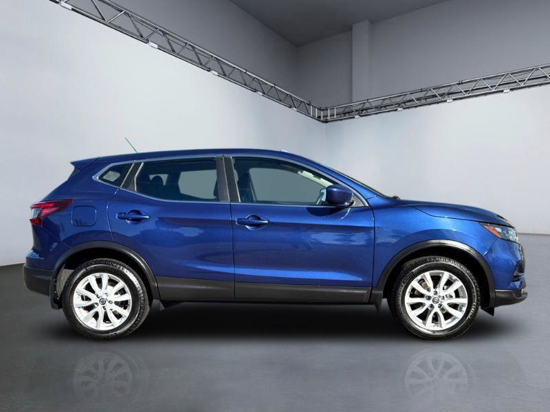 Used 2022 Nissan Rogue Sport S AWD/4WD image 3