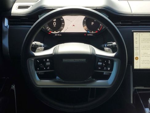 Certified 2025 Land Rover Range Rover Long Wheelbase Autobiography AWD/4WD image 30