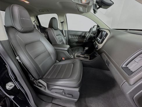 Used 2022 GMC Canyon Denali w/ Denali Black Edition Package image 27