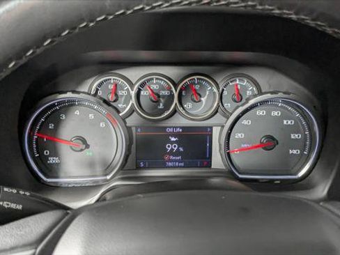 Used 2021 Chevrolet Suburban LT w/ Rear Media and Nav Package RWD image 30