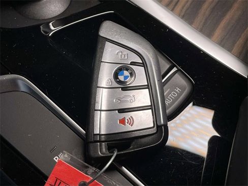 Used 2018 BMW 530i xDrive image 37