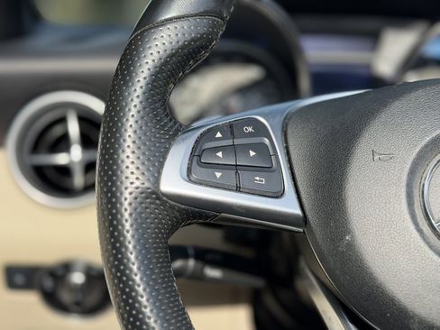 Used 2019 Mercedes-Benz SLC 300 image 38