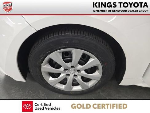 Used 2025 Toyota Corolla LE FWD image 19