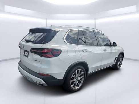 Used 2024 BMW X5 sDrive40i w/ Parking Assistance Package RWD image 3