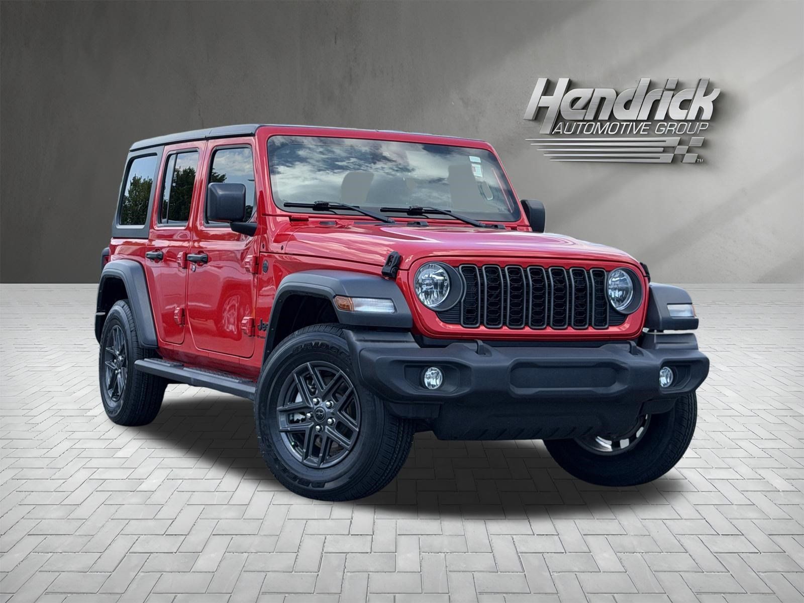 Used 2024 Jeep Wrangler Unlimited Sport AWD/4WD image 2