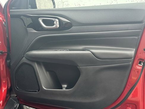 New 2026 Jeep Compass Latitude image 20