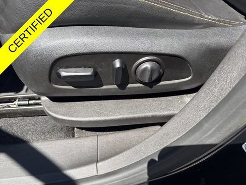 Used 2021 GMC Terrain SLT w/ Infotainment Package II AWD/4WD image 10