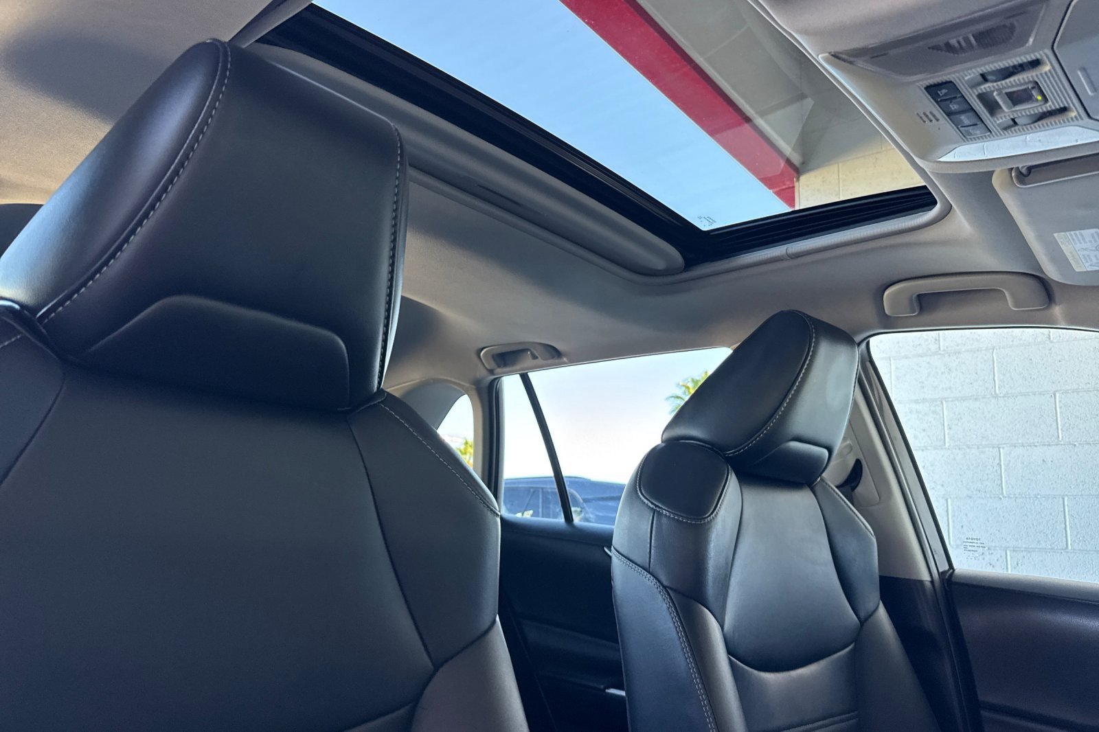 Certified 2020 Toyota RAV4 XLE Premium AWD/4WD image 16