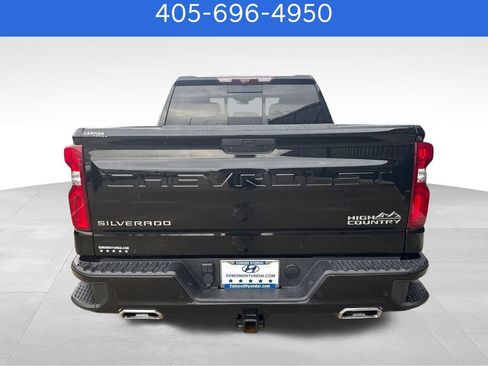 Used 2021 Chevrolet Silverado 1500 High Country w/ Technology Package AWD/4WD image 4